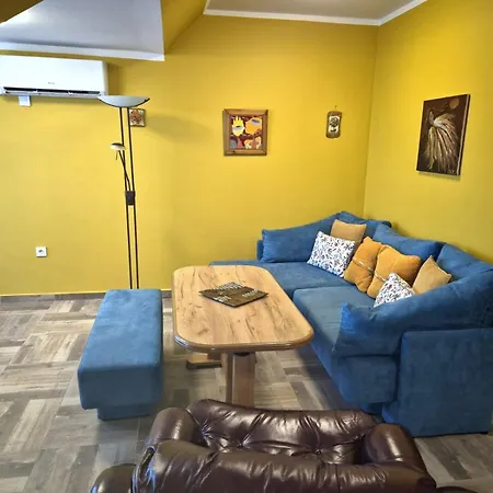 Apartment Gnezdo Sarafovo