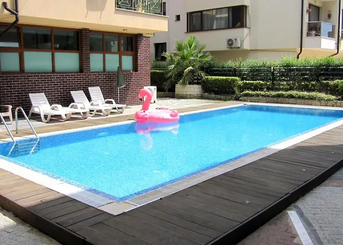 Gnezdo Sarafovo * Бургас