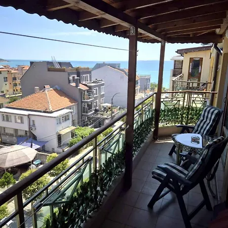 Apartament Gnezdo Sarafovo *