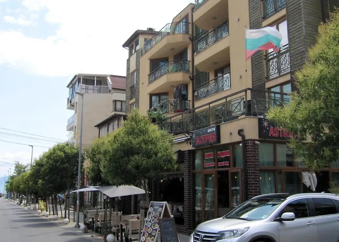 Gnezdo Sarafovo * Μπουργκάς